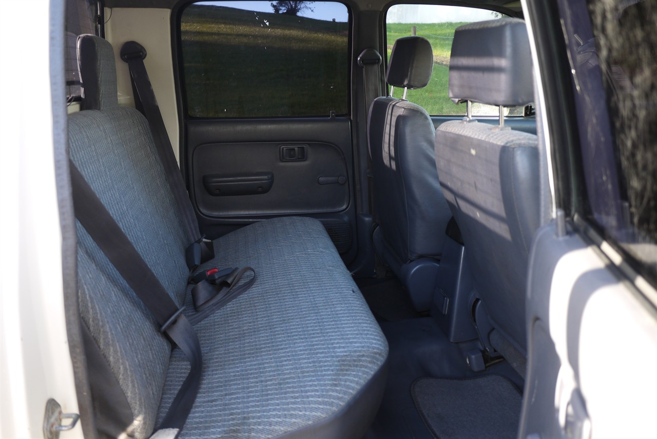 2000 Toyota Hilux
