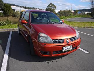 2002 Renault Clio - Thumbnail