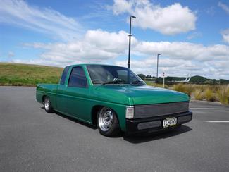 1989 Nissan Navara - Thumbnail