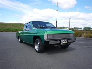 1989 Nissan Navara - Thumbnail