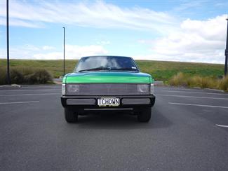 1989 Nissan Navara - Thumbnail