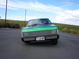 1989 Nissan Navara - Thumbnail