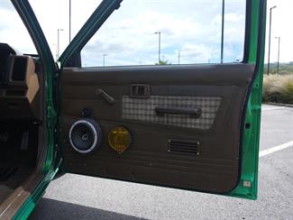 1989 Nissan Navara - Thumbnail