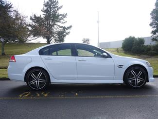 2008 Holden Commodore - Thumbnail