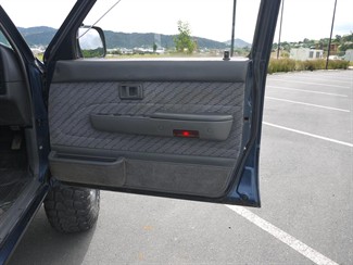 1994 Toyota Hilux - Thumbnail