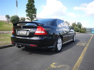 2006 Holden Commodore - Thumbnail