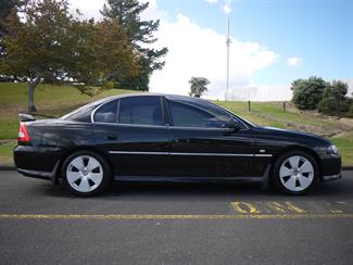 2006 Holden Commodore - Thumbnail