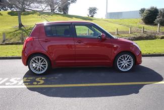 2008 Suzuki Swift - Thumbnail